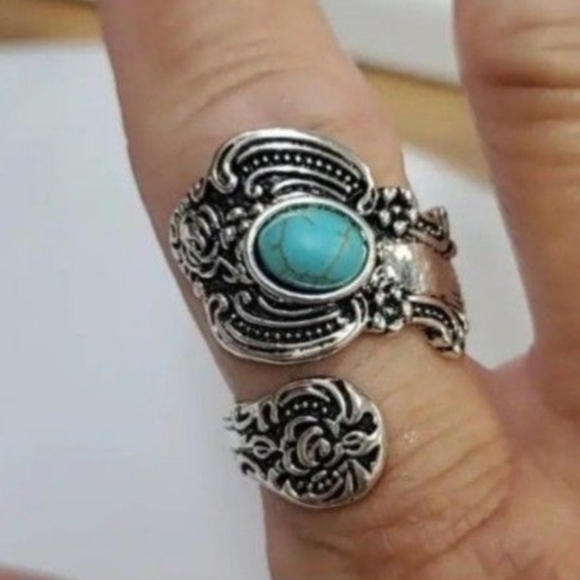 New turquoise color adjustable wrap ring - Picture 2 of 2